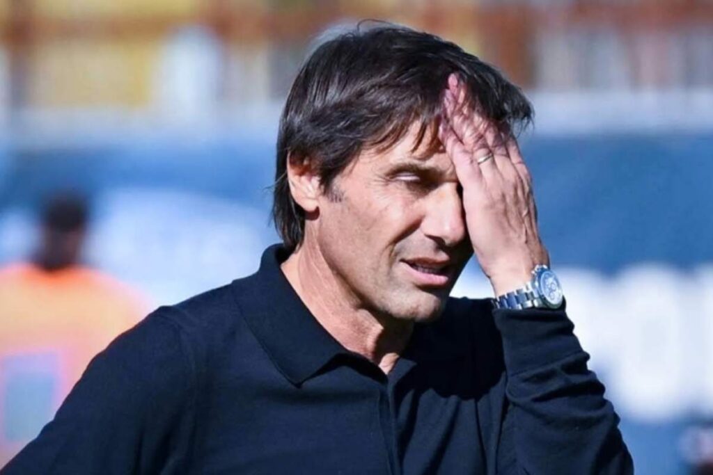 Napoli polemiche per l'addio