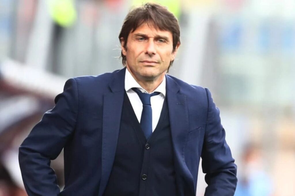 Napoli polemiche sull'acquisto