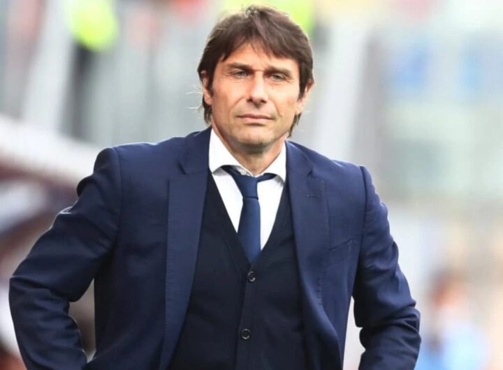 Napoli polemiche sull'acquisto