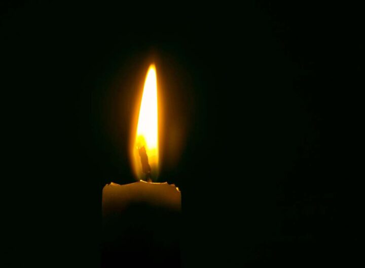Candela a lutto