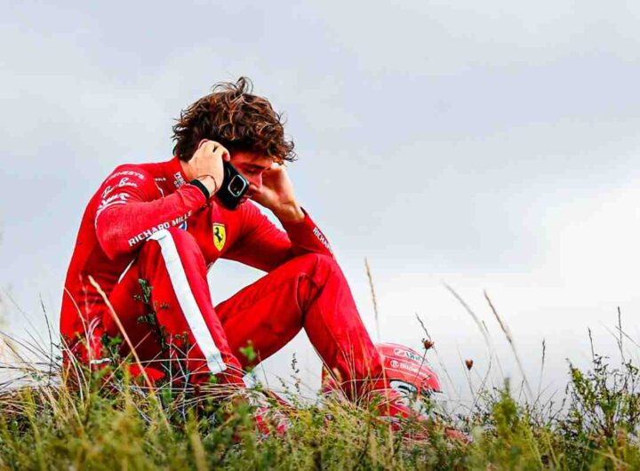 Leclerc via dalla Ferrari