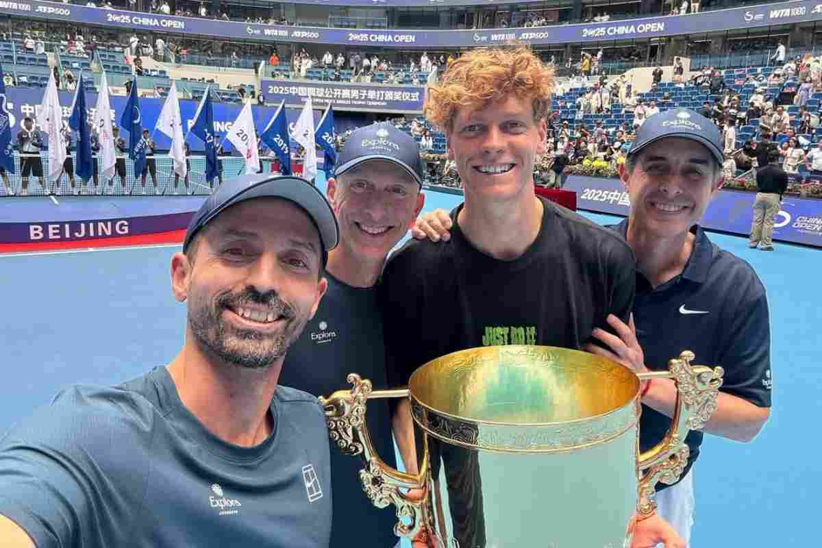 Sinner trionfa a Pechino