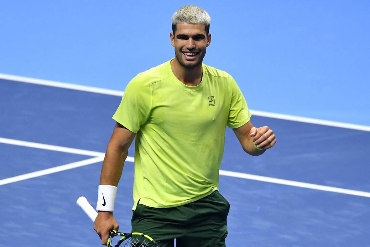 Alcaraz campione, a Torino la resa di Sinner: delusione atroce