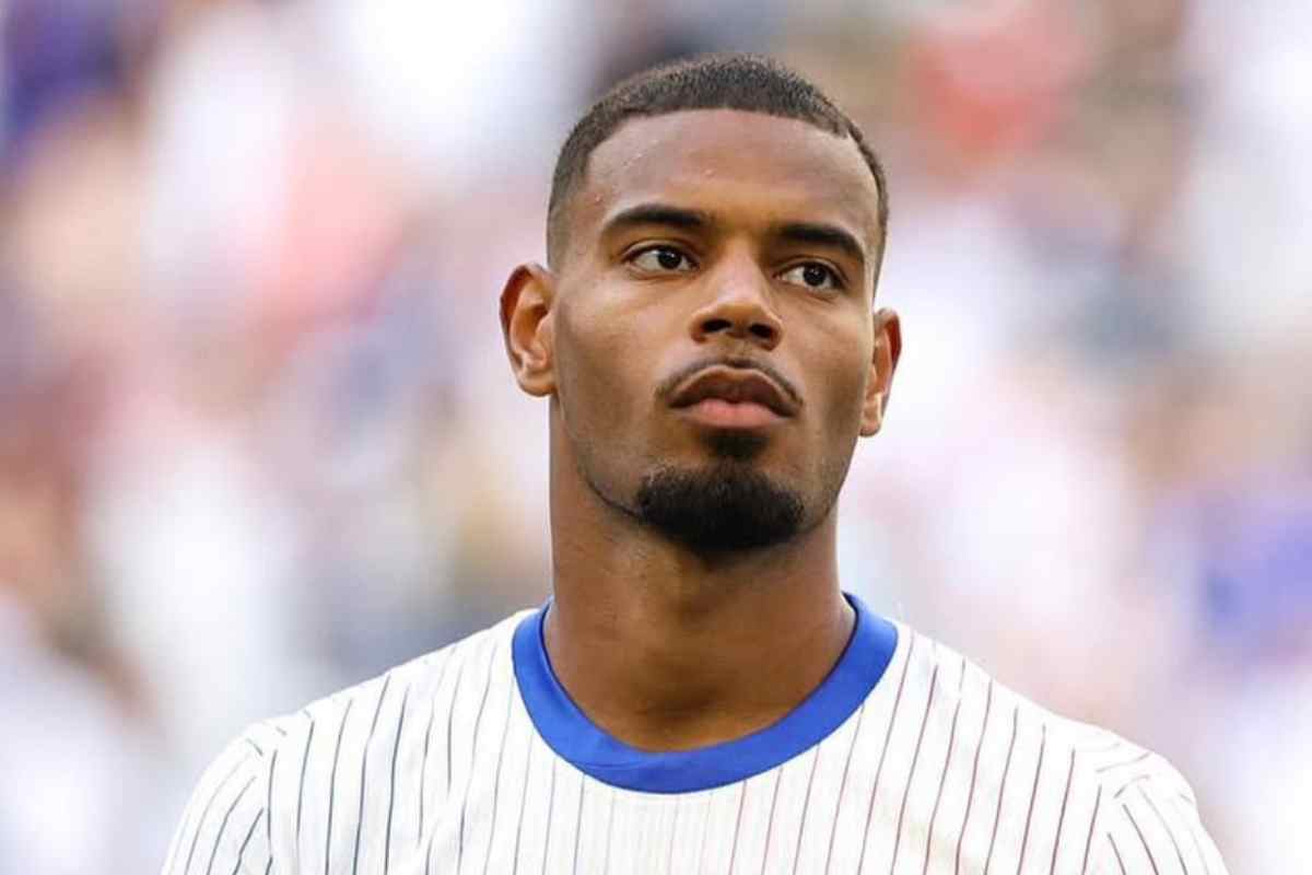 Andy Diouf in primo piano