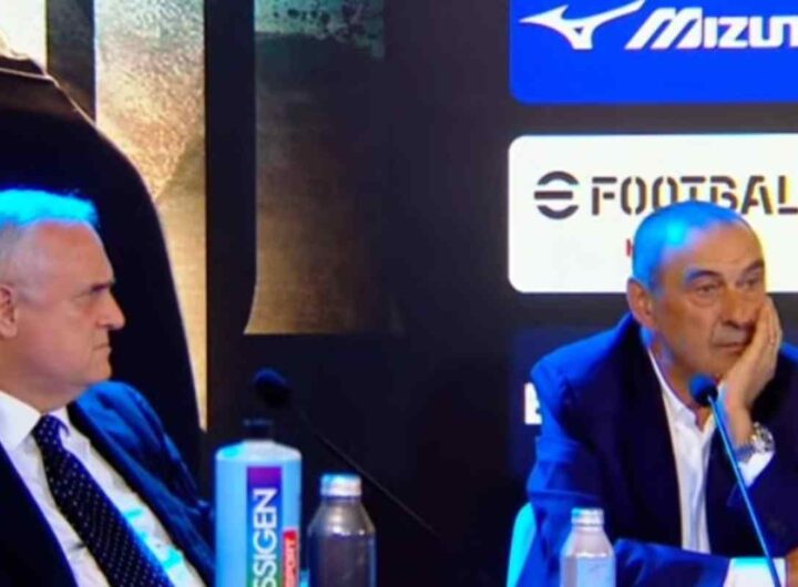 Claudio Lotito e Maurizio Sarri in conferenza stampa