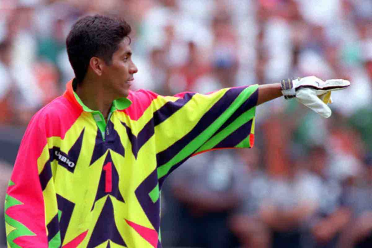 Quando il calcio diventa follia: le 5 maglie più assurde mai viste in campo Quando il calcio diventa follia: le 5 maglie più assurde mai viste in campo