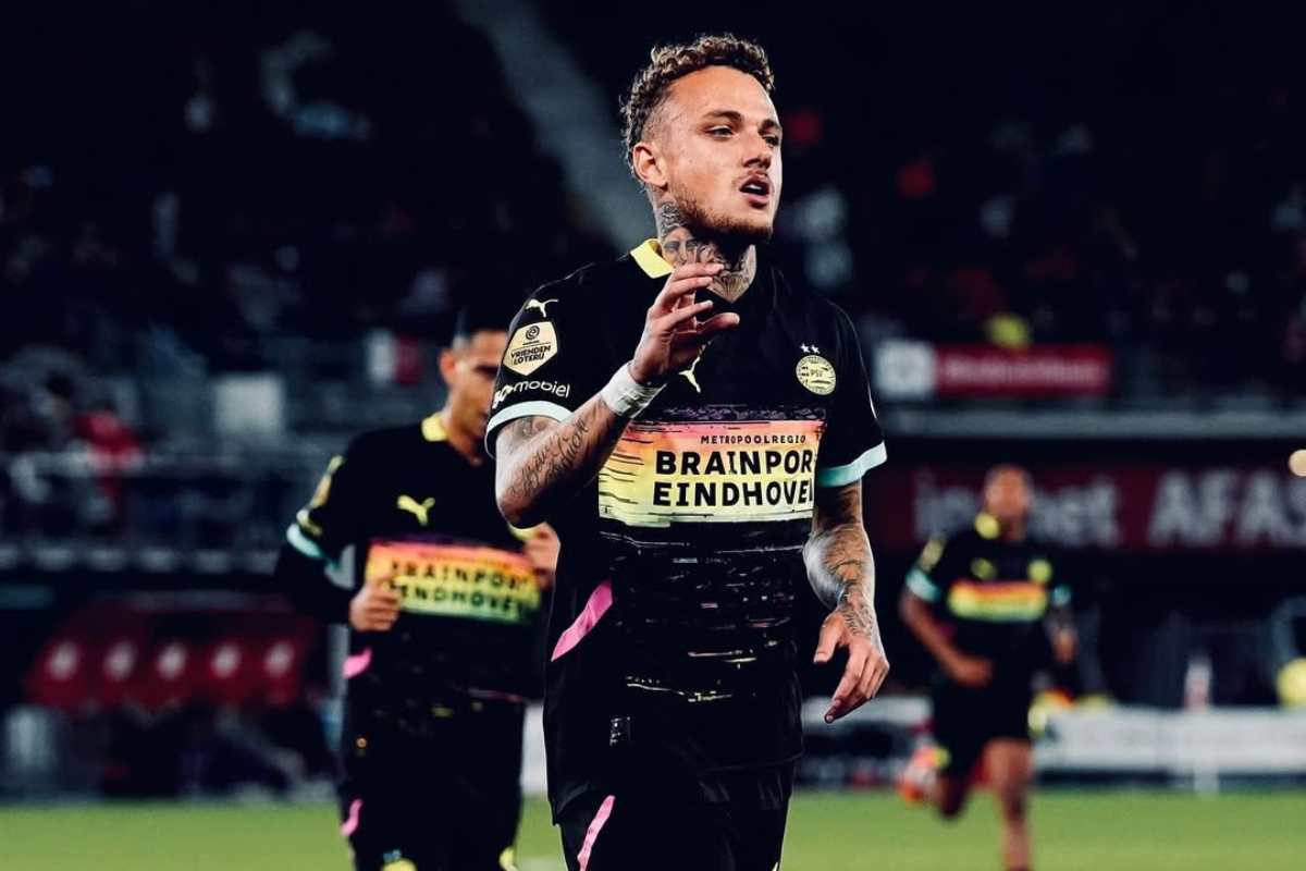 Nao Lang gol al Maradona