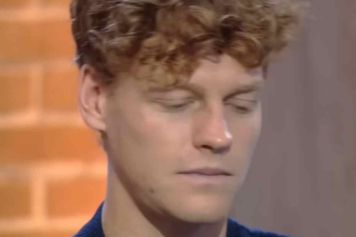 doccia fredda sinner gli tolgono la bandiera italiana 232 una persecuzione