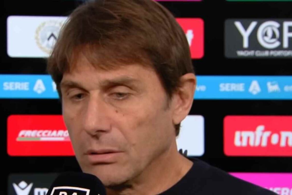 Antonio Conte in primo piano